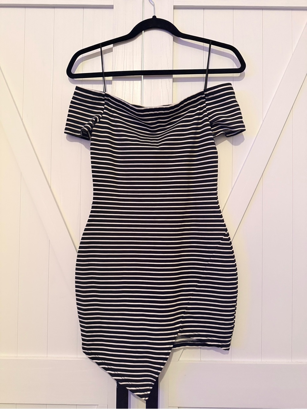 Windsor Black and White Striped One-Shoulder Bodycon Dress